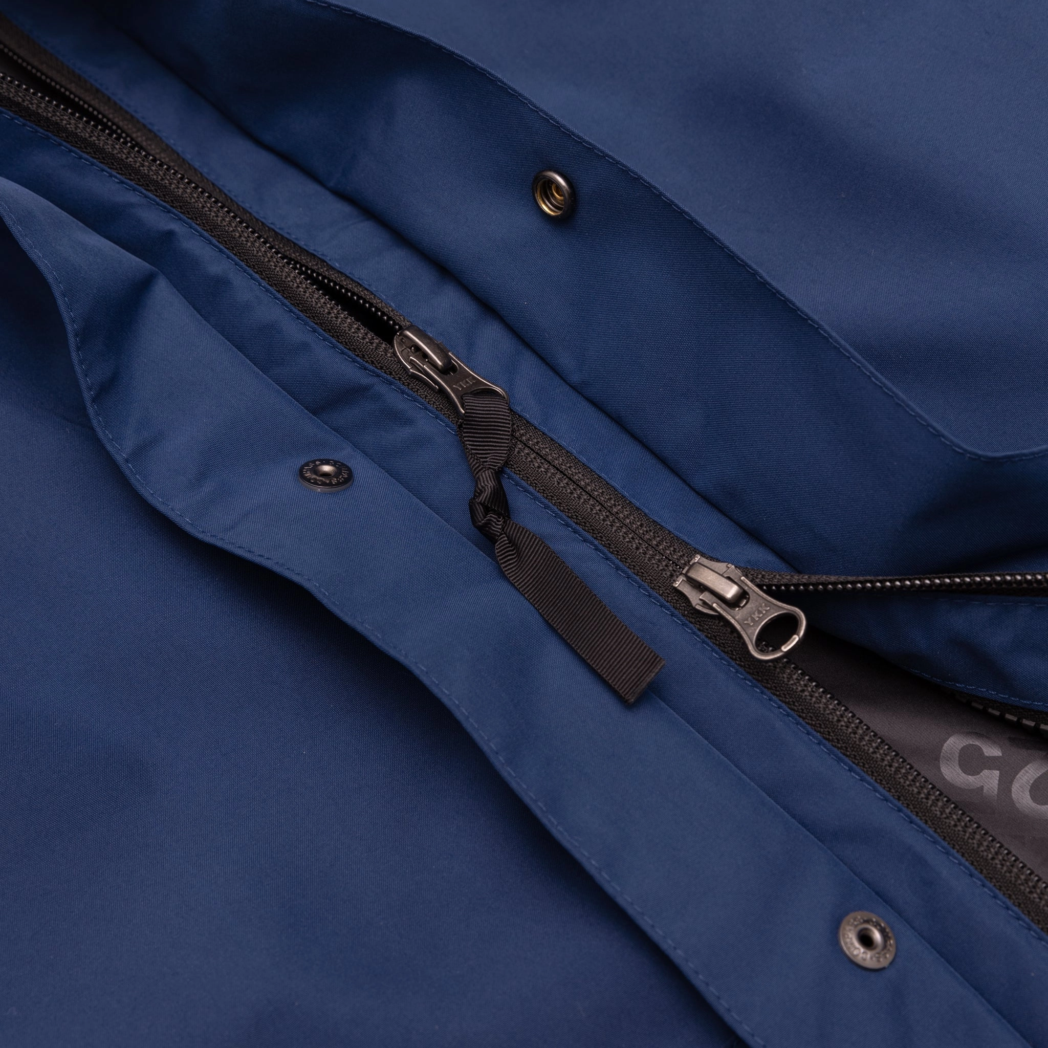 GORE-TEX MOUNTAIN JACKET