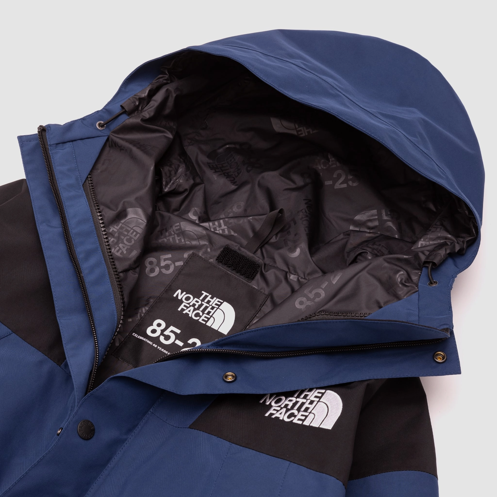GORE-TEX MOUNTAIN JACKET