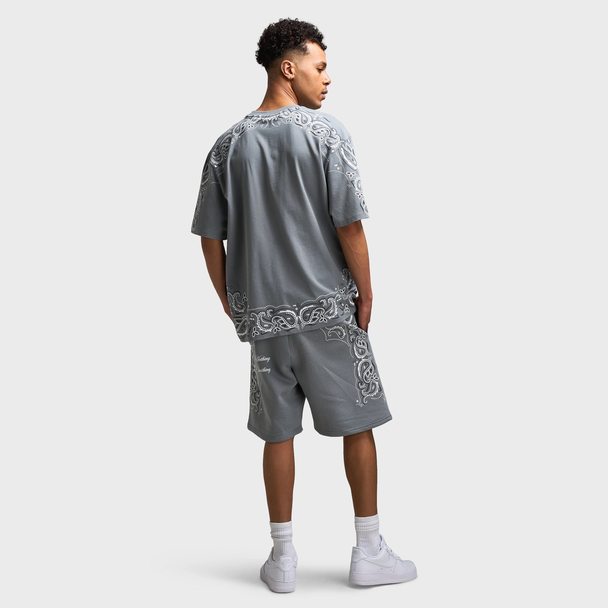 Hoodrich Motif Oversized Graphic T-Shirt Monument / White - Lava Smoke