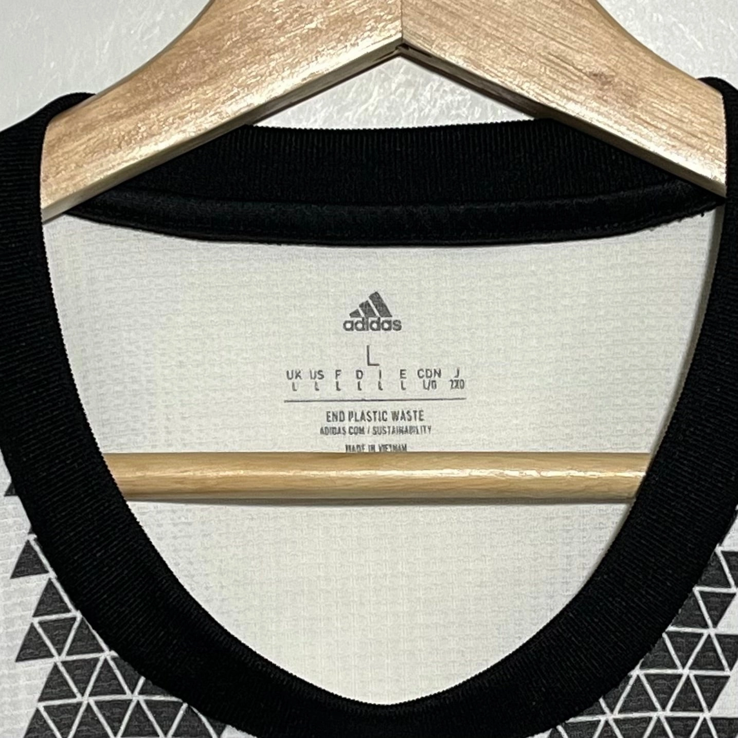 Juventus 2022/23 Pro Cut Home Jersey L