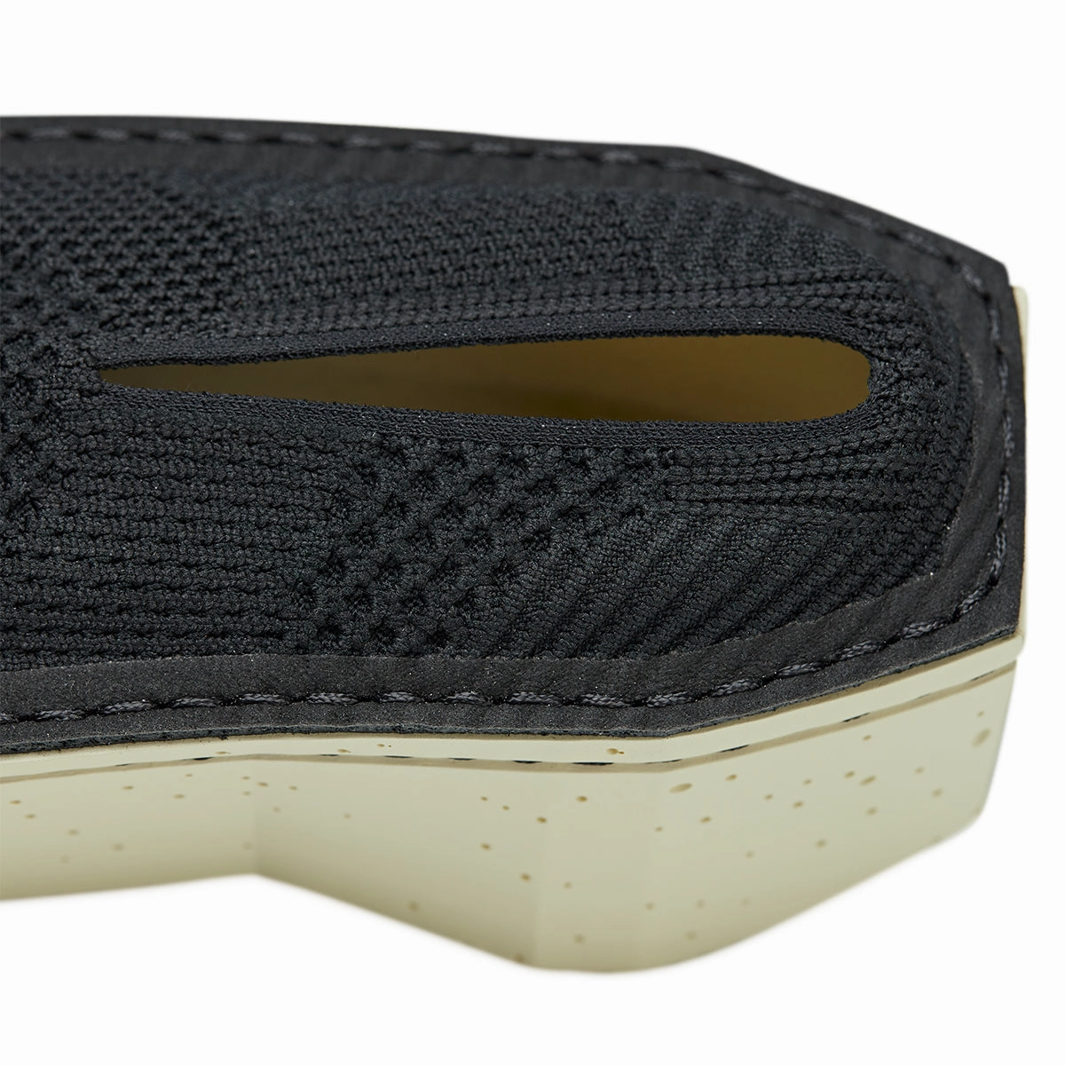 Kyasu Slip-On 'Black'
