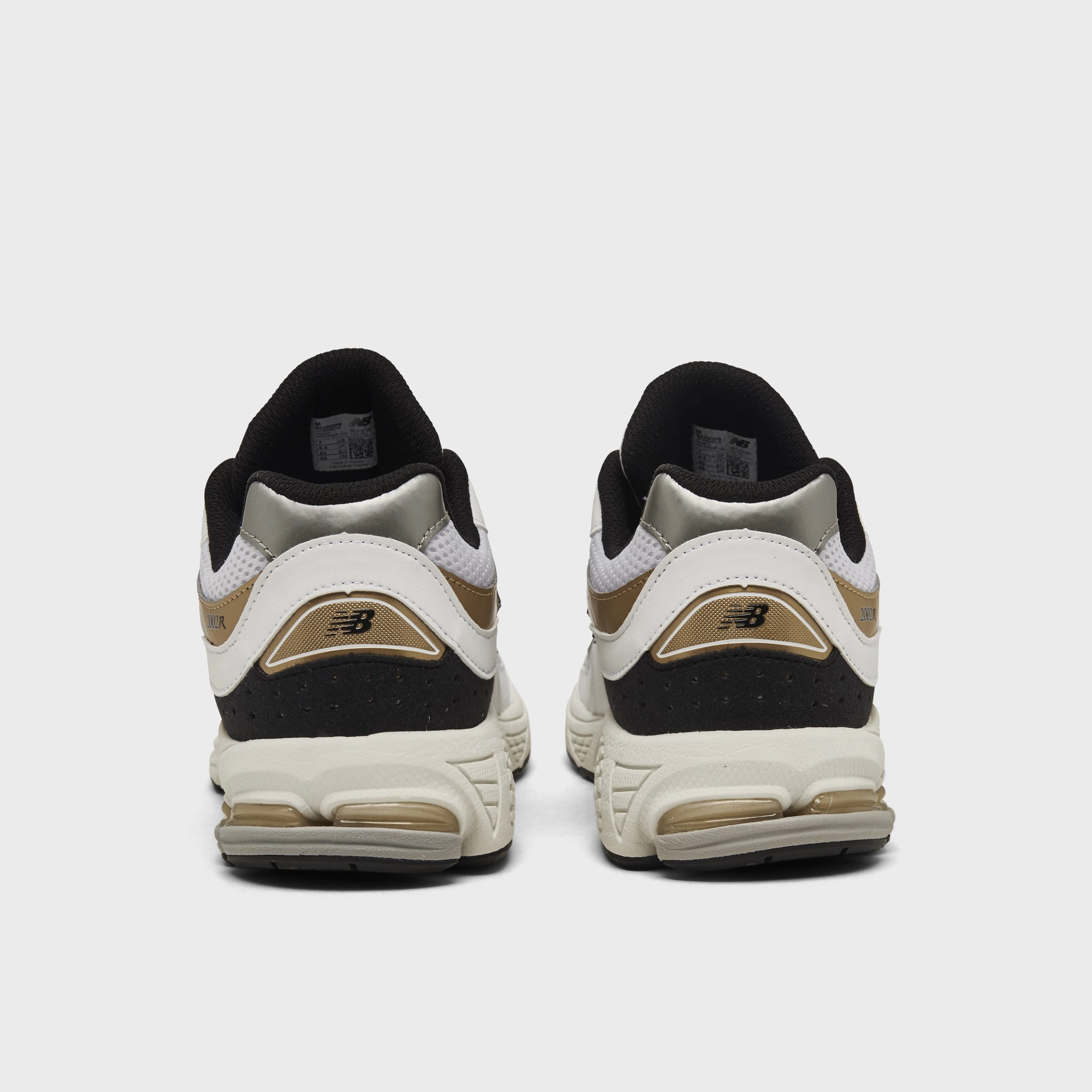 New Balance Juniors' 2002R White / Black - Gold