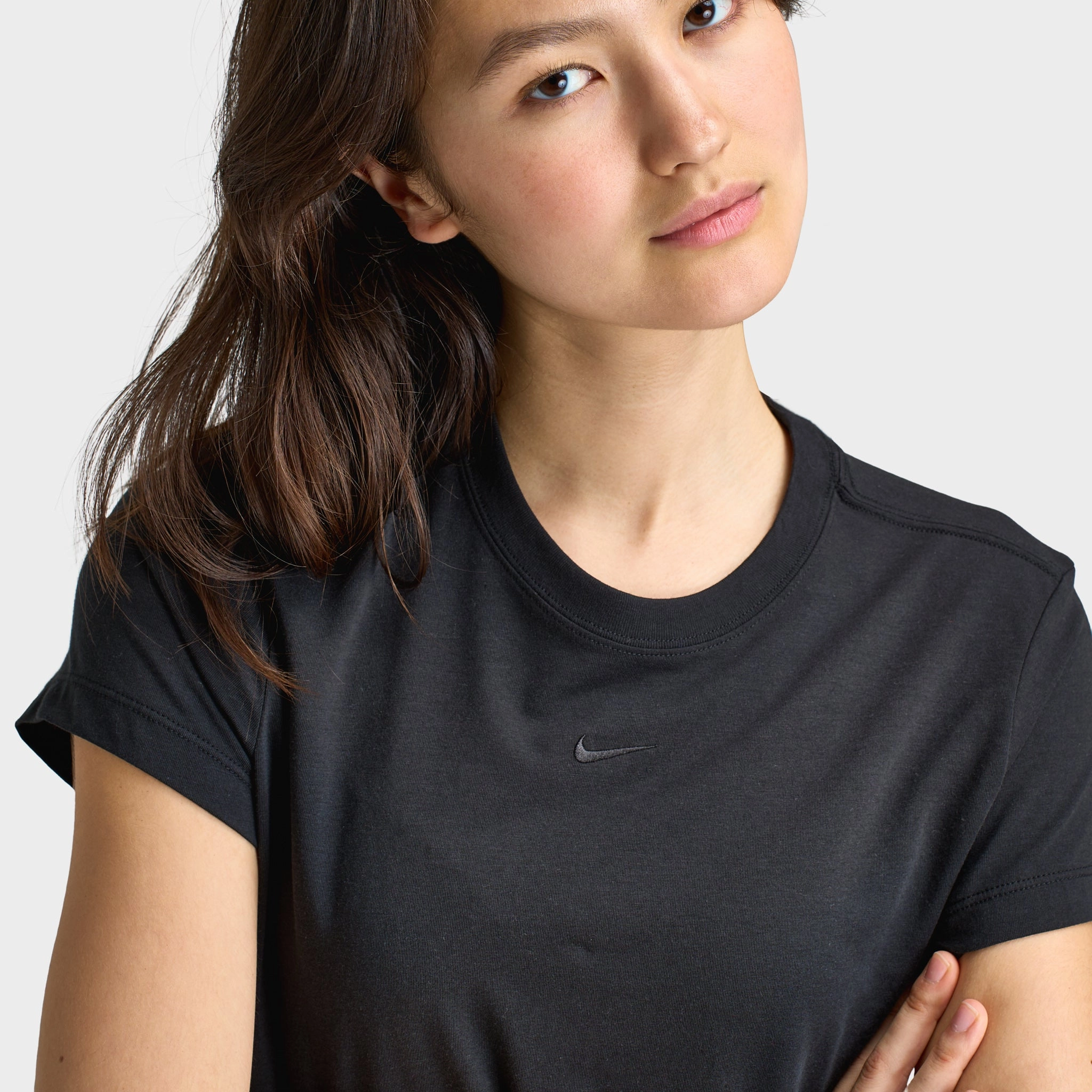 Nike Sportswear Women's Chill Knit Crop T-Shirt Black / Black